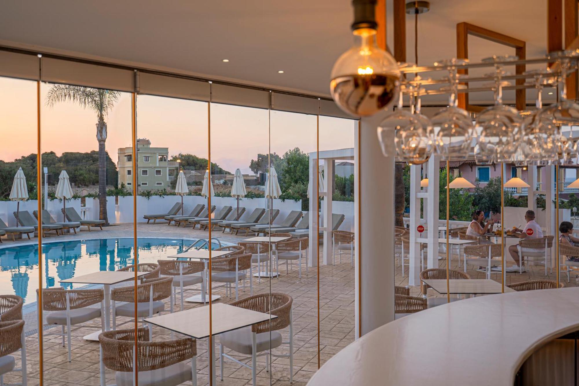Arkadia Hotel Kypseli Exterior photo