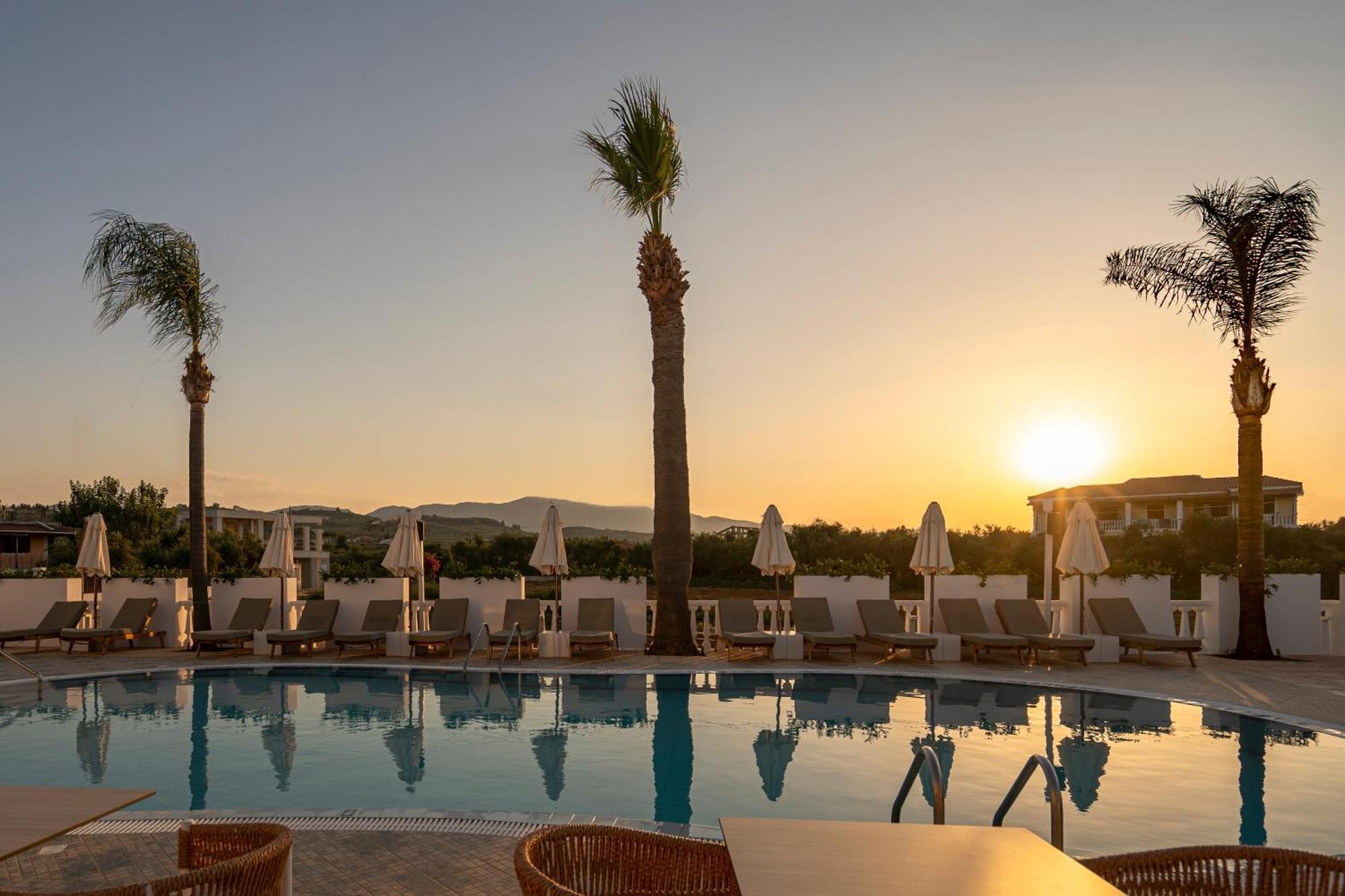 Arkadia Hotel Kypseli Exterior photo
