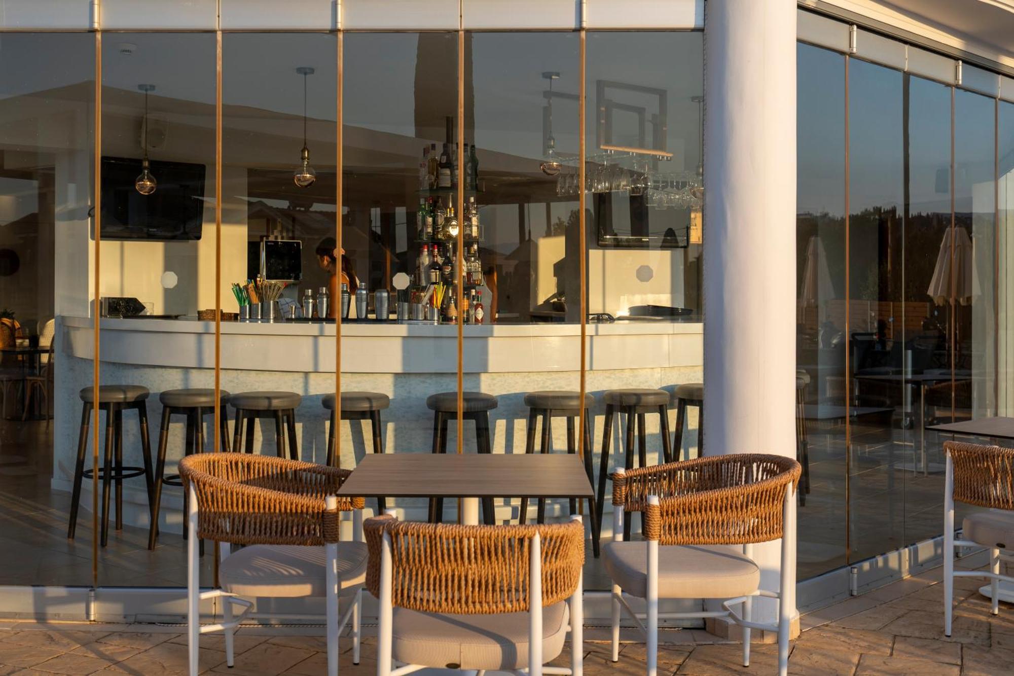 Arkadia Hotel Kypseli Exterior photo