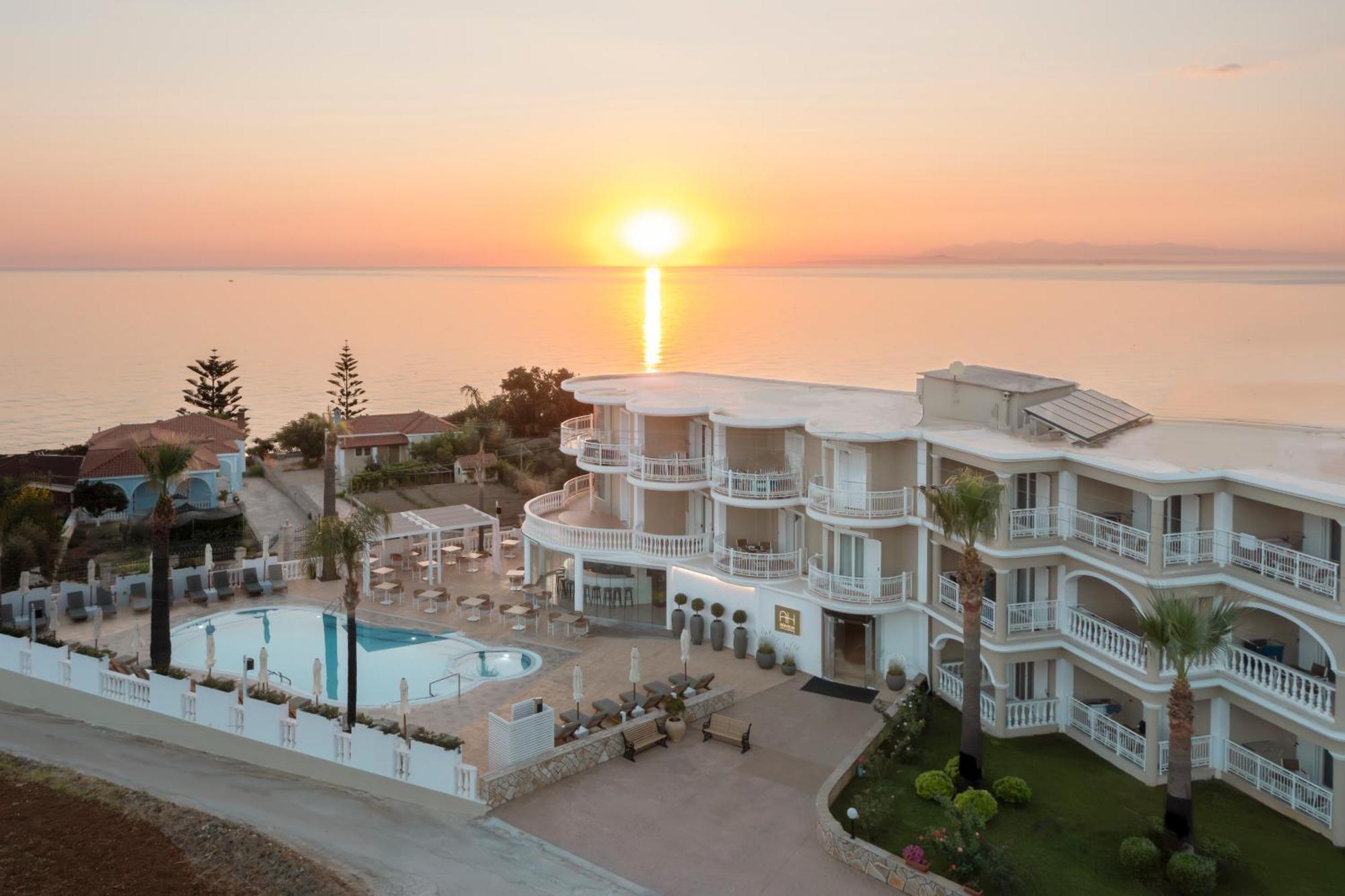 Arkadia Hotel Kypseli Exterior photo